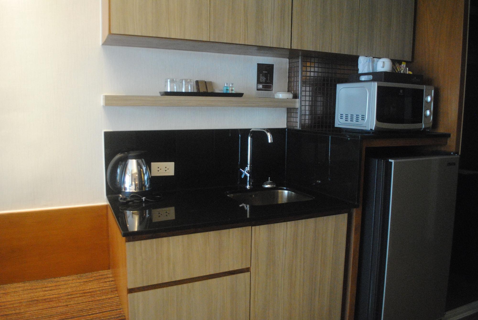 Inn Residence Serviced Suites - Sha Extra Plus Bãi biển Jomtien Ngoại thất bức ảnh